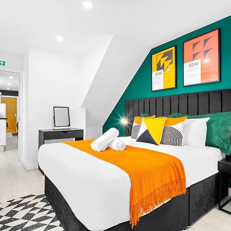 Luxury 3 Bedroom Apartment - Terrace - Near City Centre - Wifi - Smart Tv 1Mr Birmingham Exterior foto